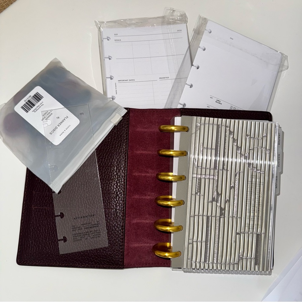 Cloth & Paper CP Petite Heirloom Premium Leather Folio